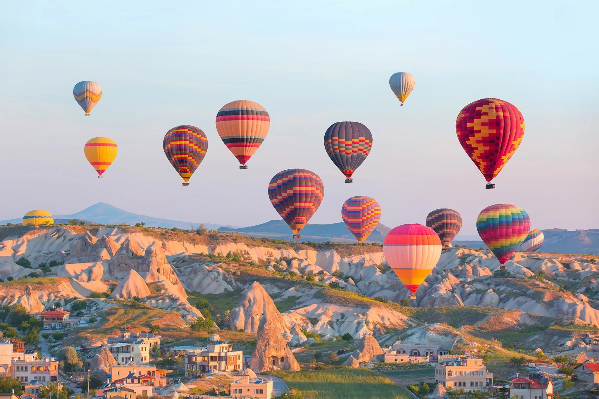 Ngắm bình minh Cappadocia từ khinh khí cầu